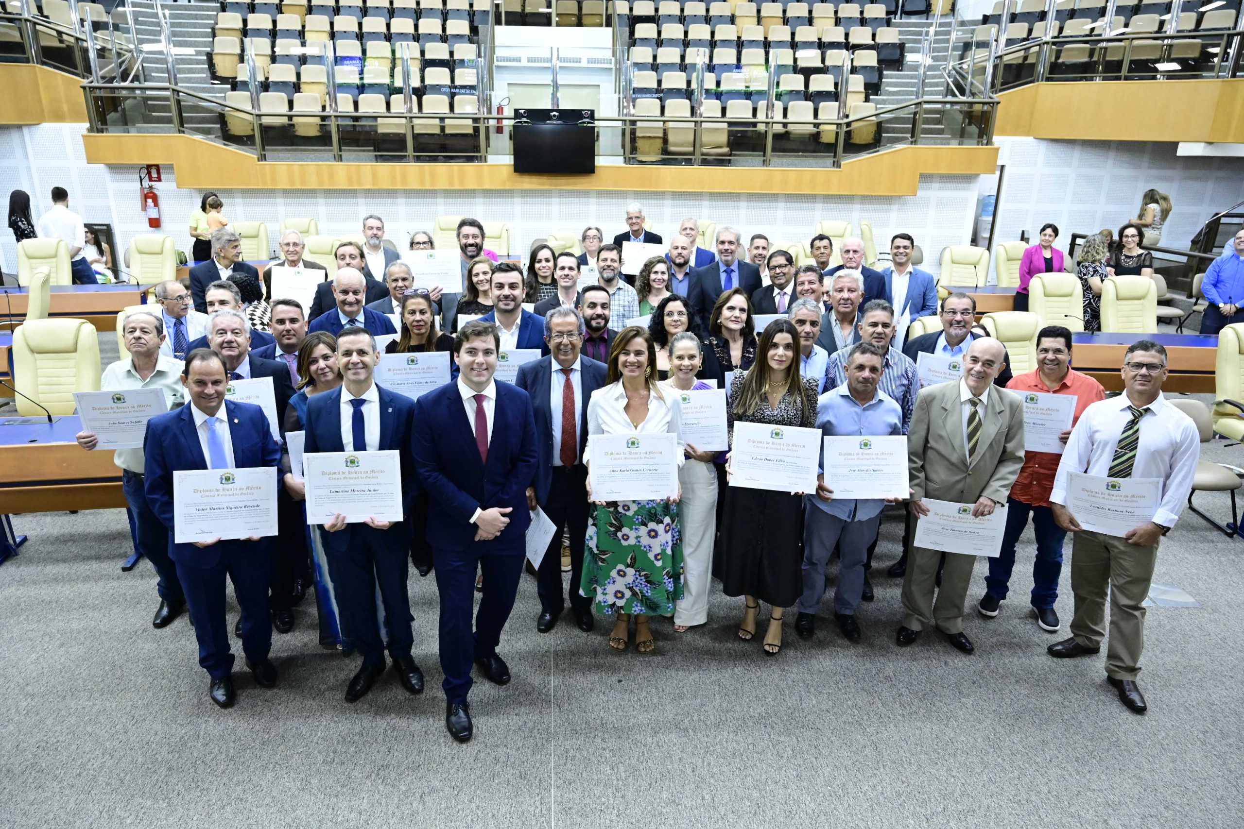 sessao-solene-em-homenagem-aos-73-anos-do-clube-de-engenharia-de-goias-reconhecimento-ao-sr-luciano-fonseca-da-sete-engenhariasessao-solene-em-homenagem-aos-73-anos-do-clube-de-engenharia-de-goias-reconhecimento-ao-sr-luciano-fonseca-da-sete-engenharia
